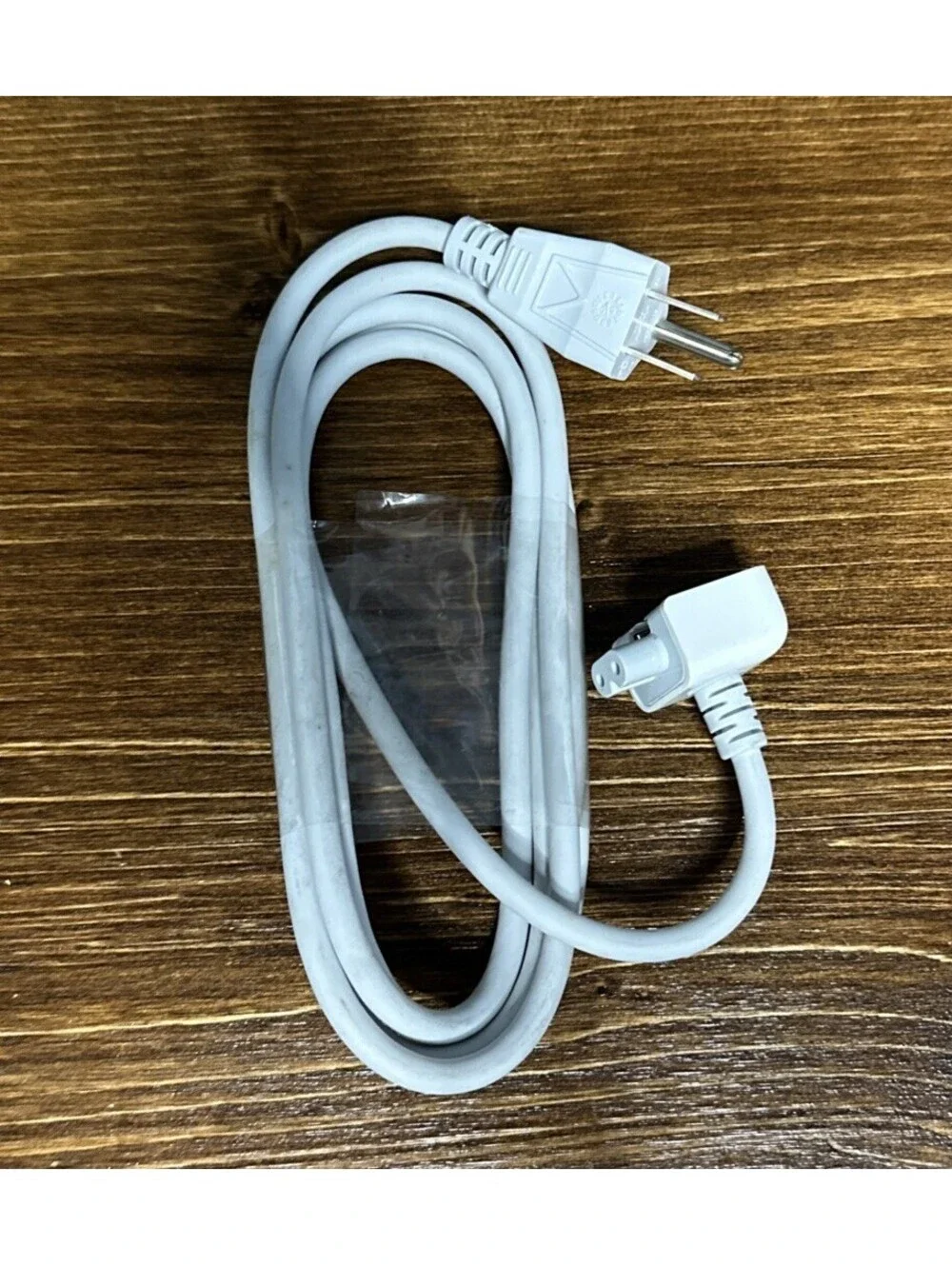 APPLE Macbook Charger Volex APC7H Power Cord Charging Extender Cable White
